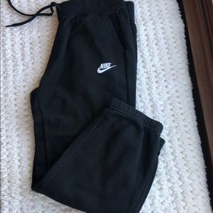 Nike Black Joggers - Size Youth Small